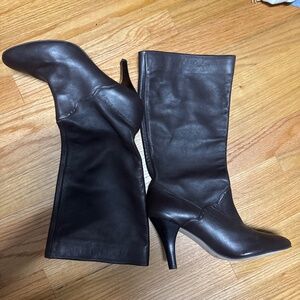 Leather Audrey Brook Brown heeled boots